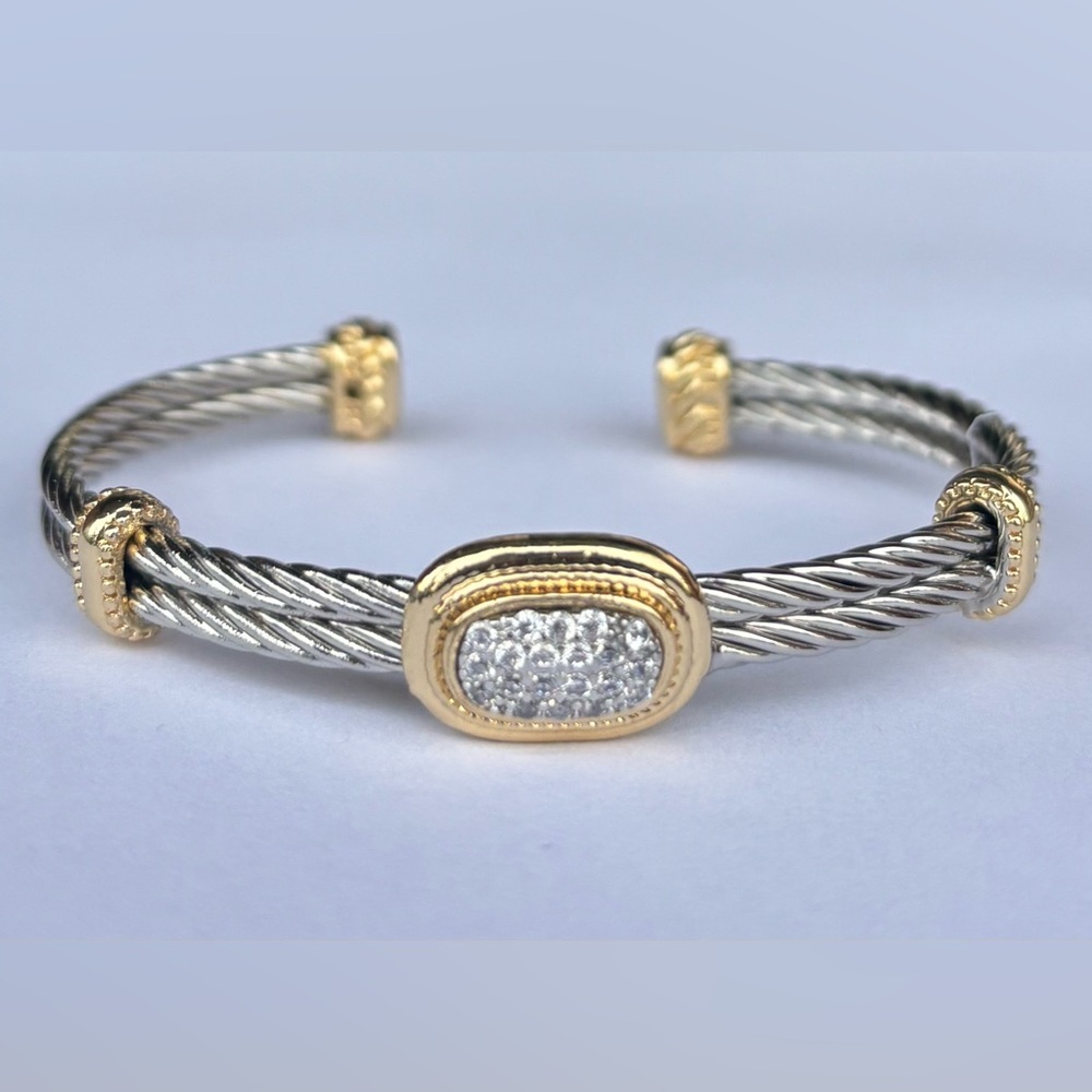 Elegant Silver and Gold Bracelet